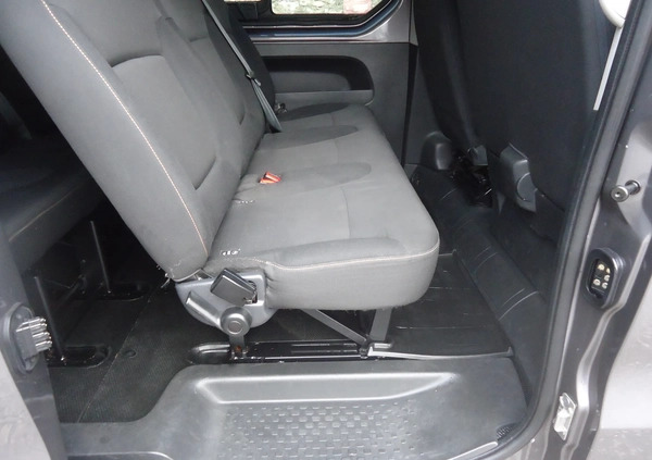 Renault Trafic cena 65900 przebieg: 207000, rok produkcji 2015 z Władysławowo małe 137